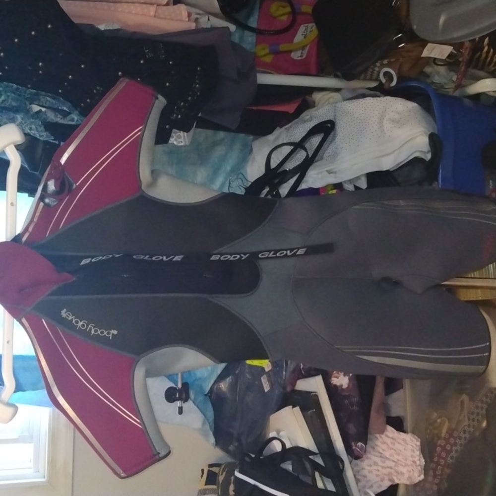 Body Glove women's wet suit sz 7/8